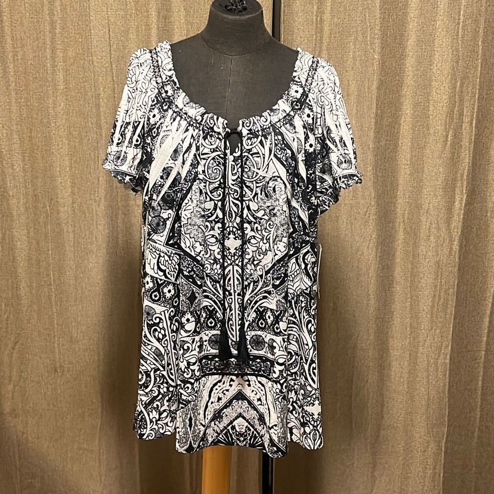 Energe World Wear Women's White Black Floral Boho Peasant Tunic Blouse 2X NWT